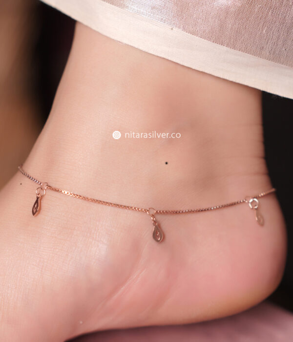 Hollow Leaf Charms