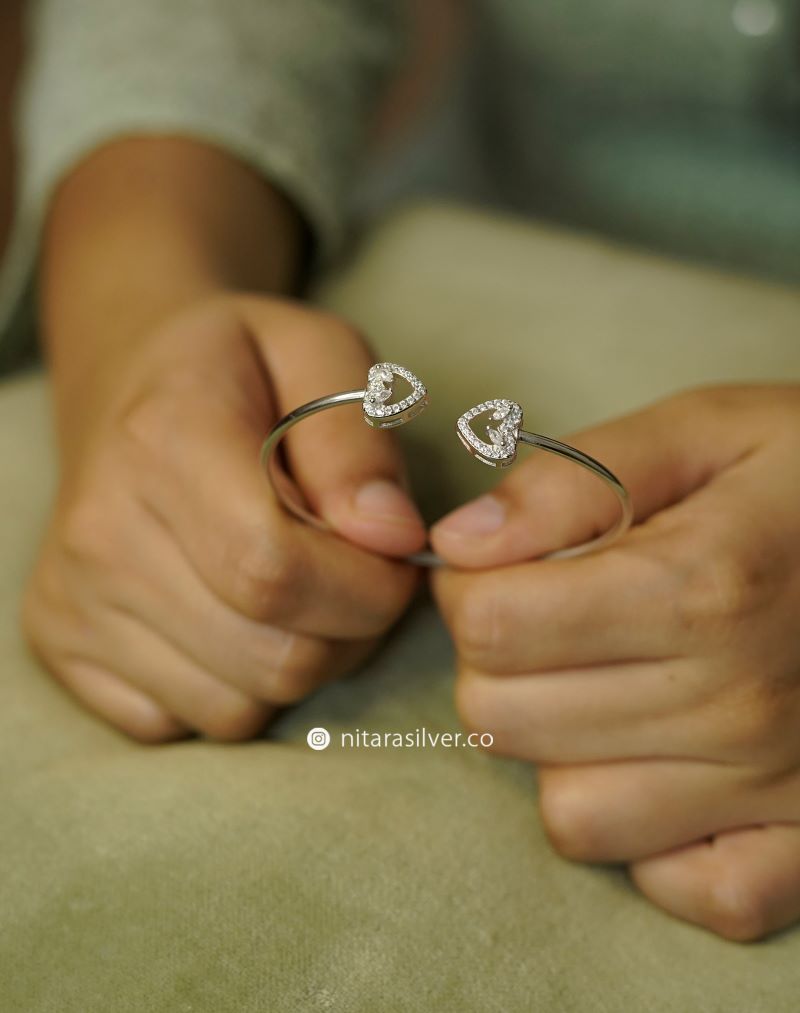 Duet Heart Flexible Bangle