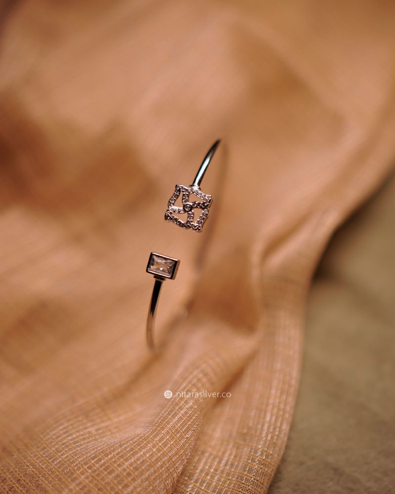 Zircon Square Flexible Bangle