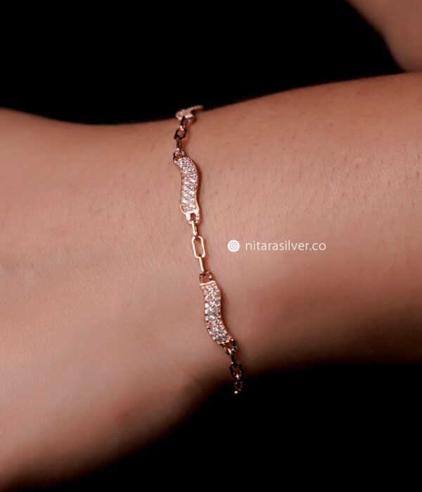 Wavy Zircon Stone Bracelet