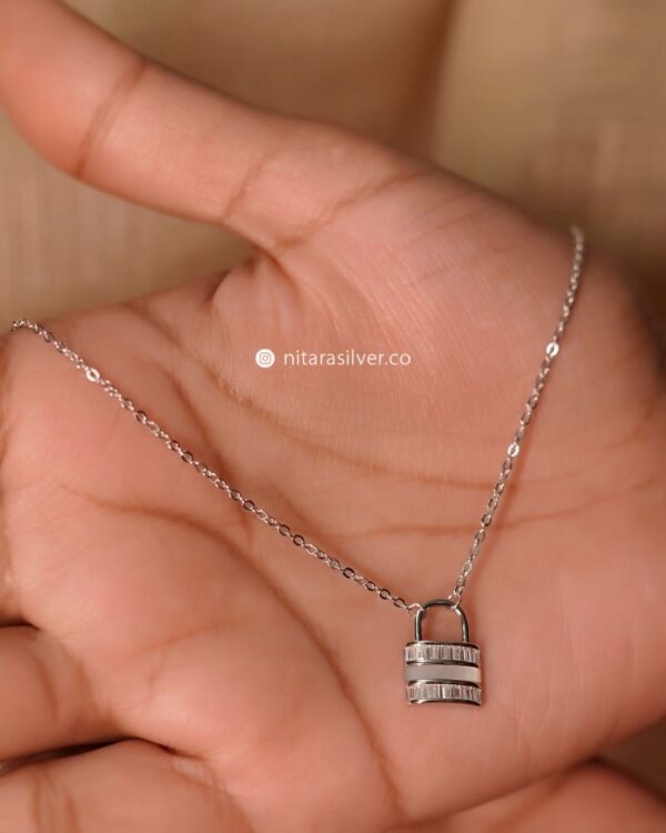 Lock Pendant Chain