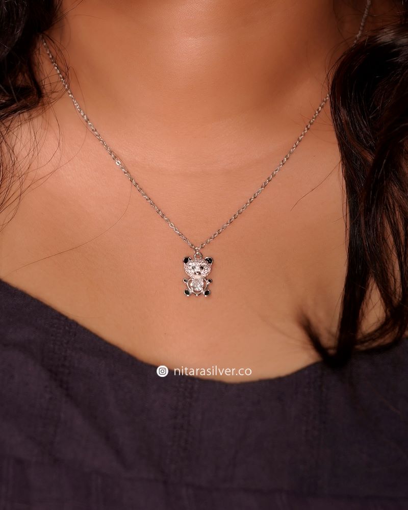 Teddy Pendant Chain