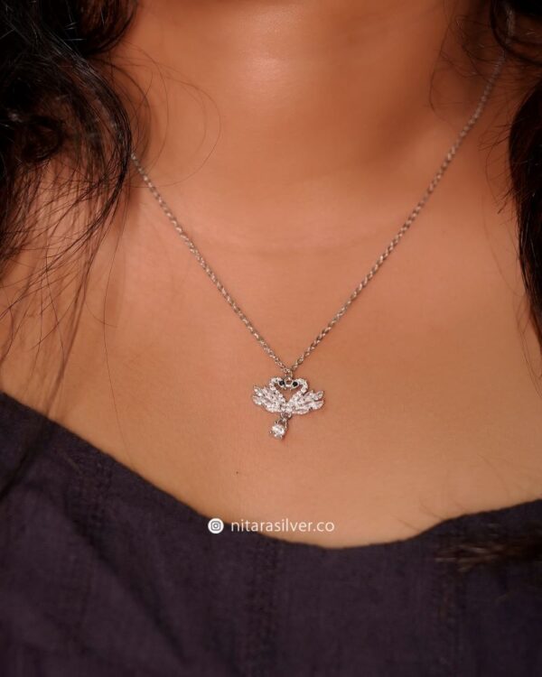 Swan Pendant Chain