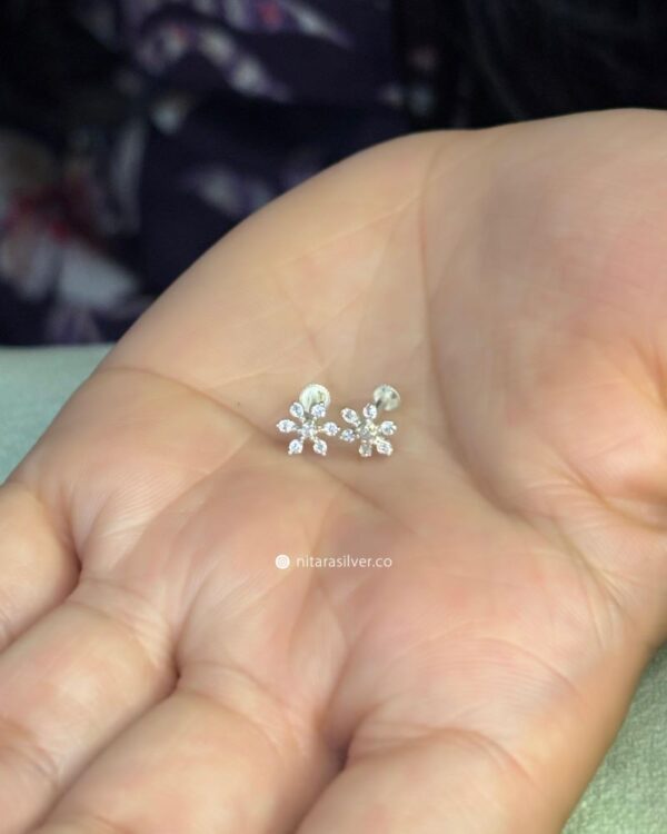 Snowflake Stud