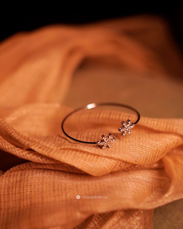 Snow Flake Flexible Bangle