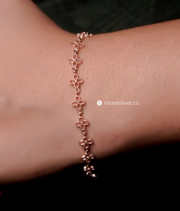 Daisy Floral Bracelet
