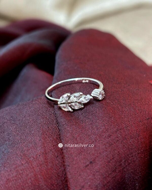 Petal Leaf Stone